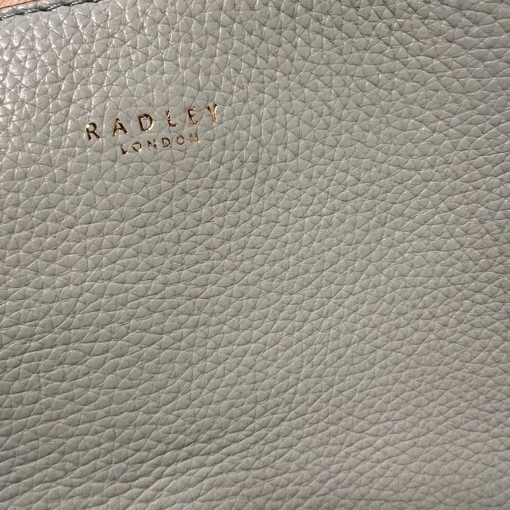 Radley London Dukes Place Medium Pebble Leather Compartment Crossbody - Picture 6 of 9